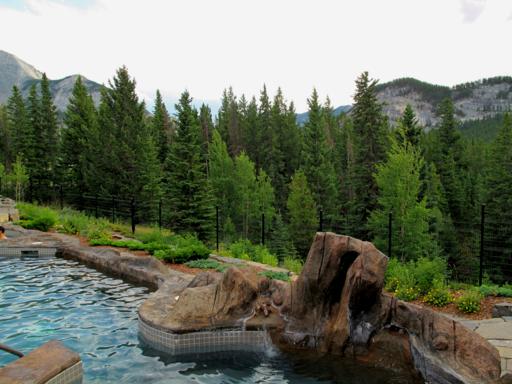 hot tubs with an amazing view of mountains and trees