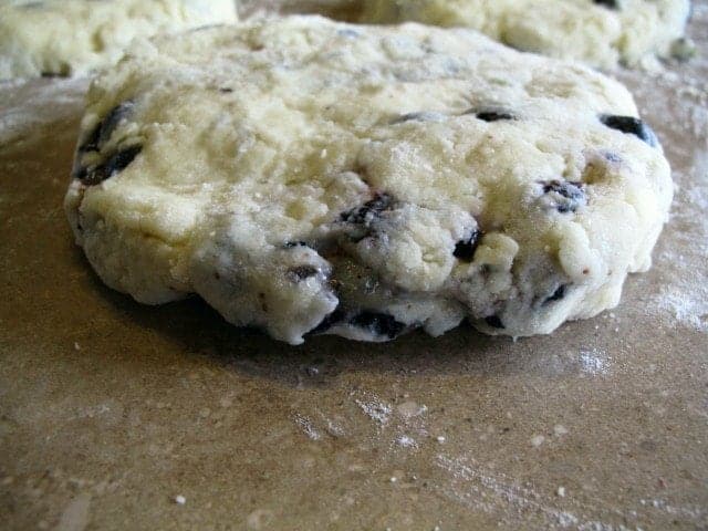close up of a circle scone dough