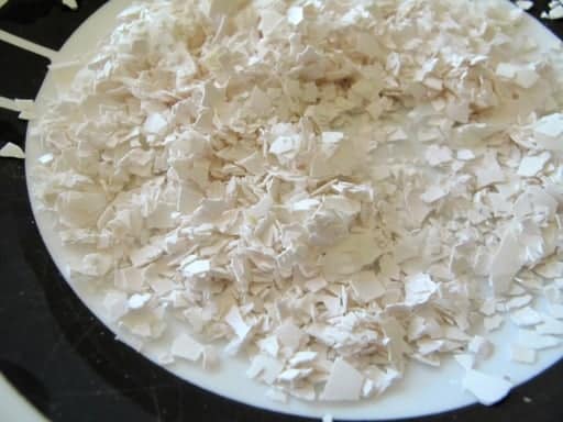 a plate full of white flakes