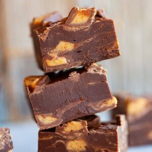 close up stack of Easy Peanut Butter Fudge