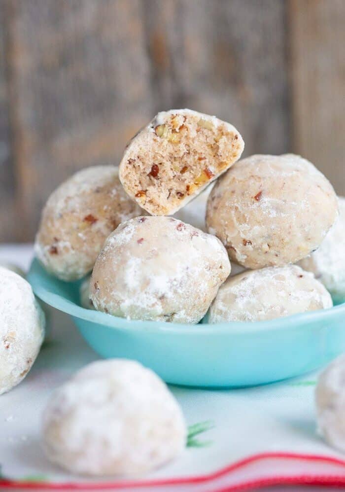 Russian Tea Cakes or Snowball Cookies - The Kitchen Magpie