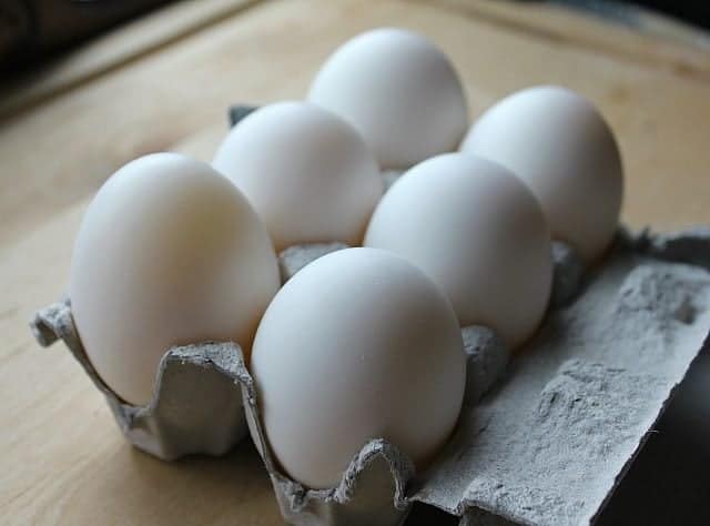 6 pieces Duck Eggs in a carton