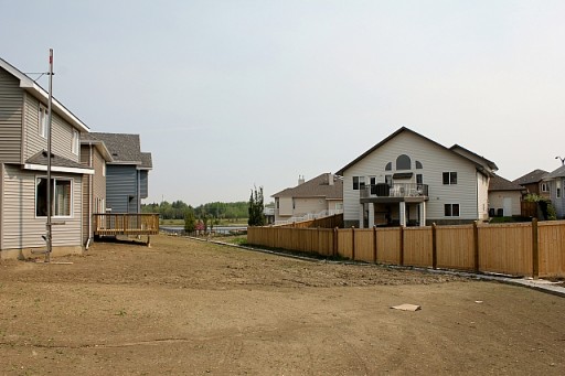 housefirstwalkthrough1 the side view of the house yard