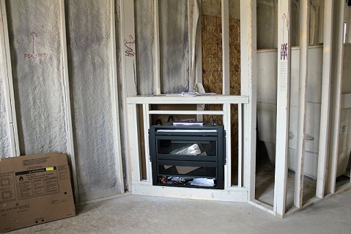 housefirstwalkthrough3 setting up the fireplace at the corner