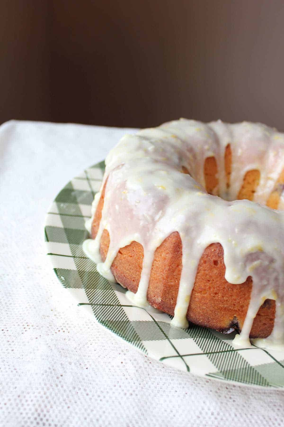 How to Make a Lemon Icing Glaze picture