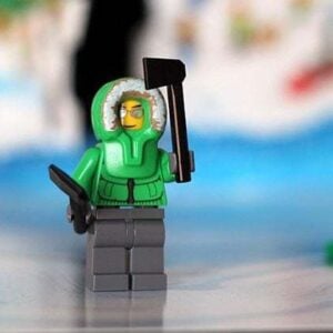 The Arctic Explorer lego with two axes