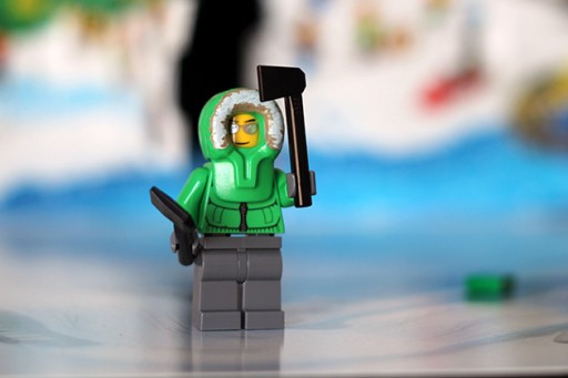 The Arctic Explorer lego with two axes