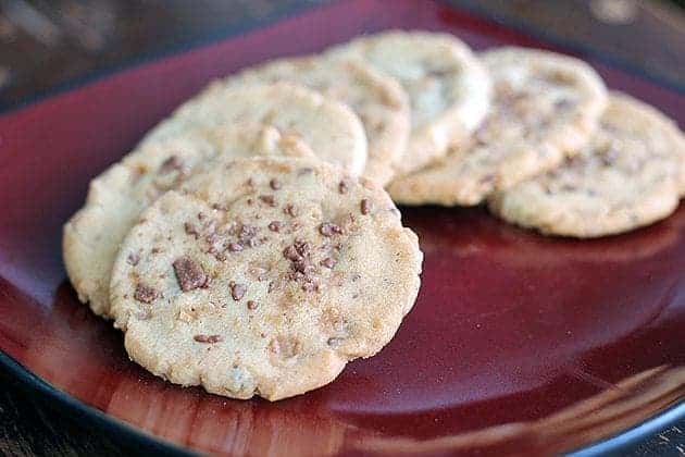 Heath Toffee Crunch Cookies in a red plate