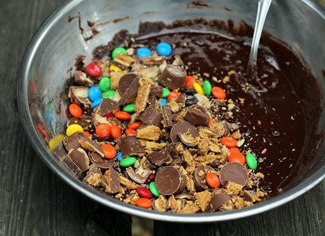 brownie mix with chopped up chocolate candy bars