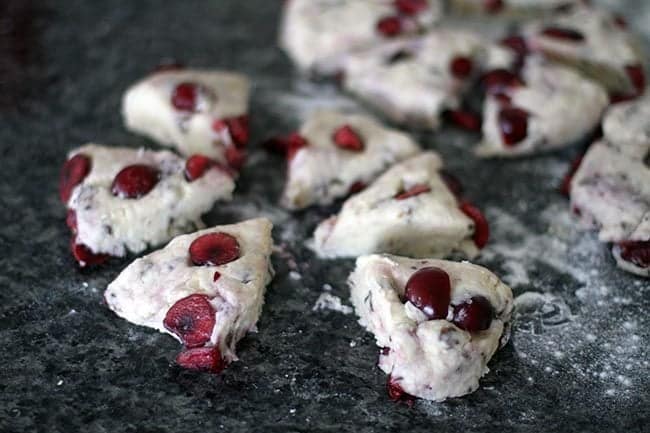 disc shaped dough cut into six evenly sized pieces