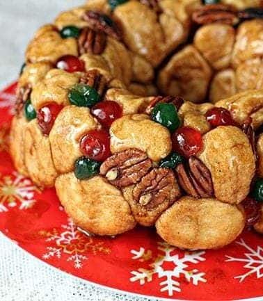 Close up of Whole Christmas Monkey Bread in Red Christmas Plate