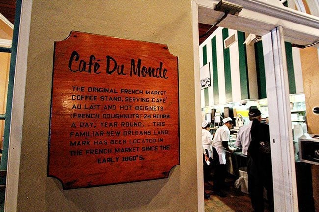 Cafe du Monde signage and details in a wall