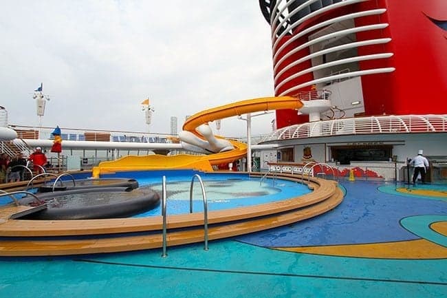 swimming pool at Goofy's Galley