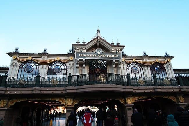 Entrance under the train station at Disneyland Paris