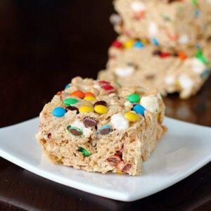 M&M S'Mores Cinnamon Toast Crunch Cereal Bars in white plate