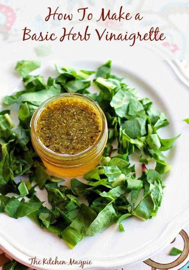 A homemade vinaigrette is so easy to make you'll never buy it in the store again! #salad #dressing 