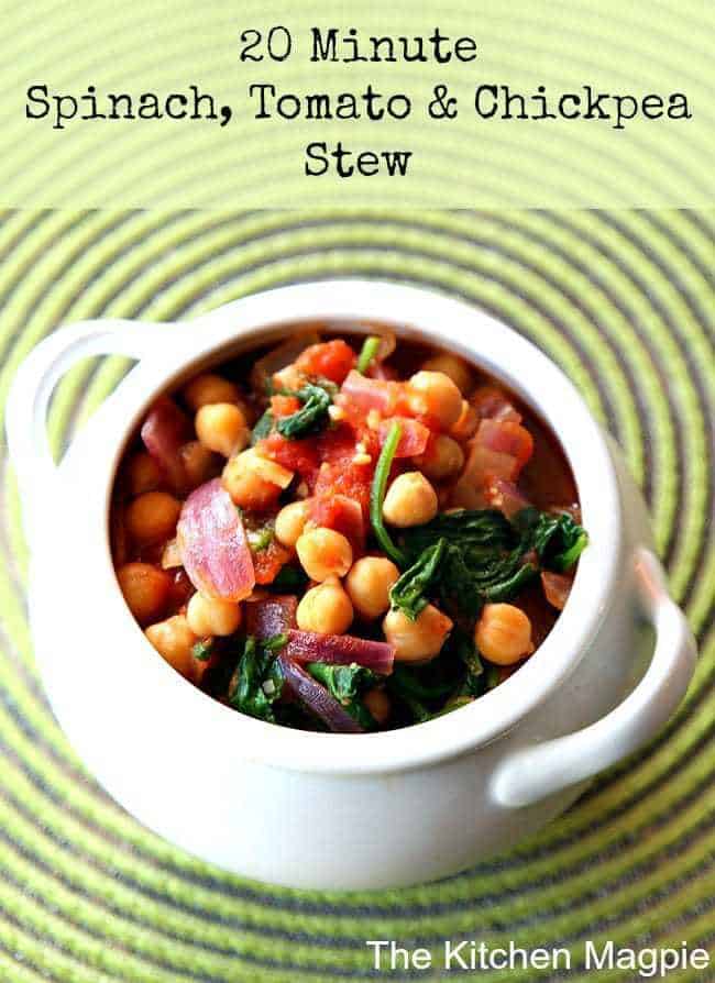 Quick, fast and seriously healthy spinach, tomato and chickpea stew, perfect for those times when you are in a rush! #chickpeas #tomato #stew #healthy #spinach