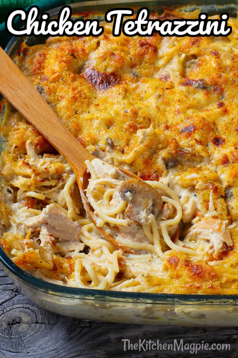 This chicken tetrazzini is an easy chicken casserole in a creamy mushroom sauce, baked in the oven with a crispy, cheesy topping, #chicken #pasta #mushrooms #dinner