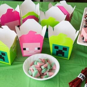 crafty take-out boxes in pink and green color