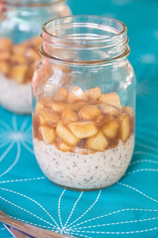 Apple Pie Overnight Refrigerator Oatmeal in a Jar