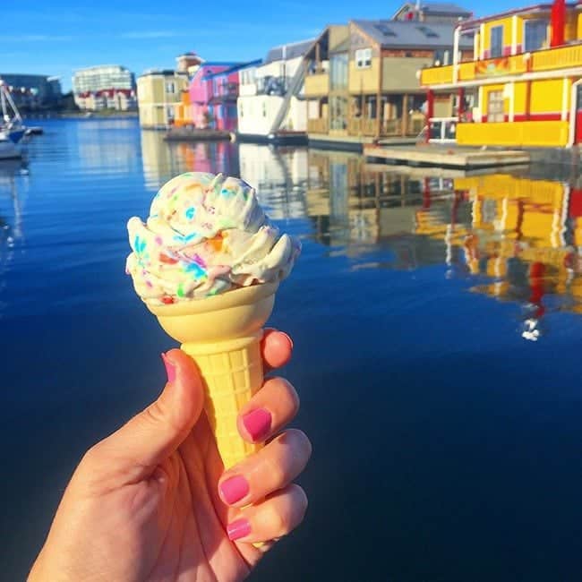 colorful ice cream with Fisherman’s Wharf area as its background