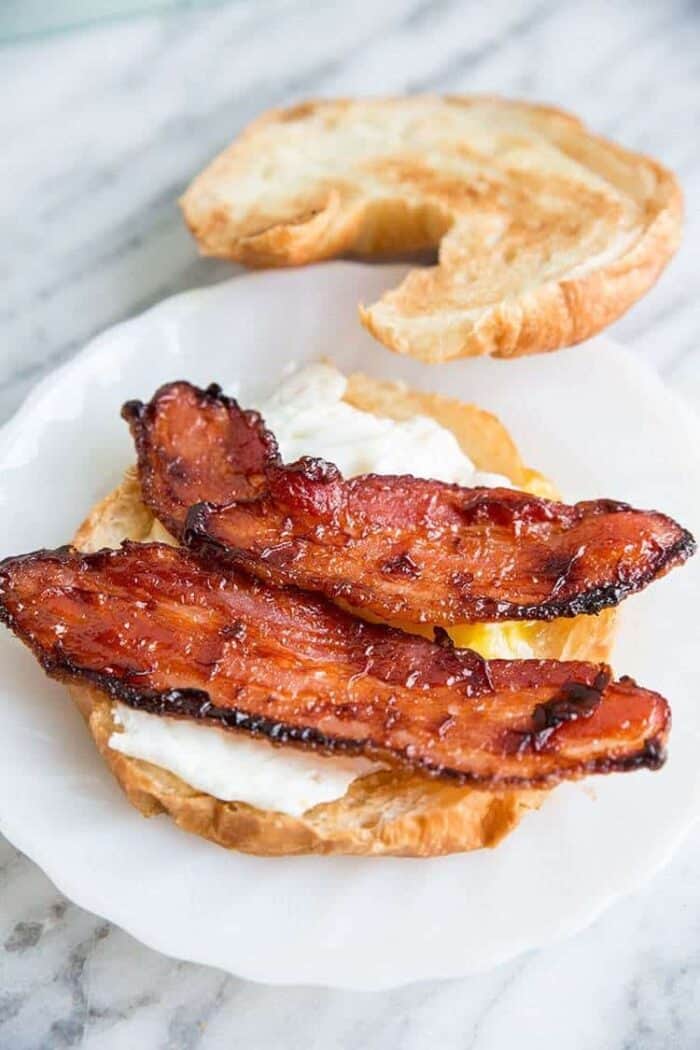  Gordon Ramsey's Airfryer BBQ Glazed Bacon & Eggs Croissants