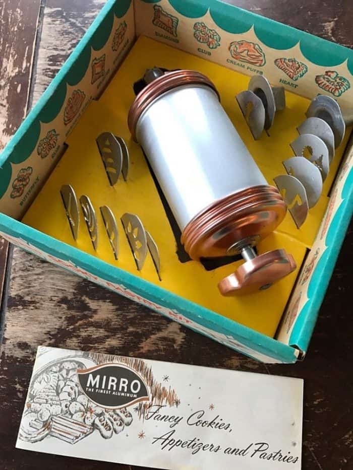 Presse à biscuits Vintage avec Boîte Recettes
