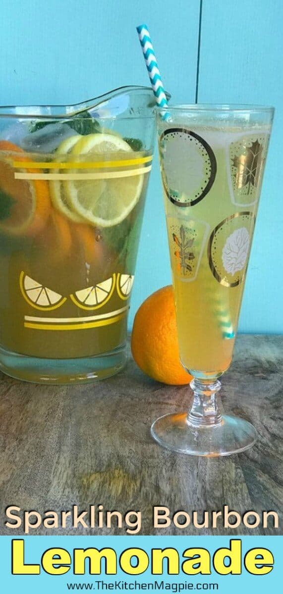 How to make a Sparkling Bourbon Lemonade - perfect for any time of the year! #bourbon #cocktail