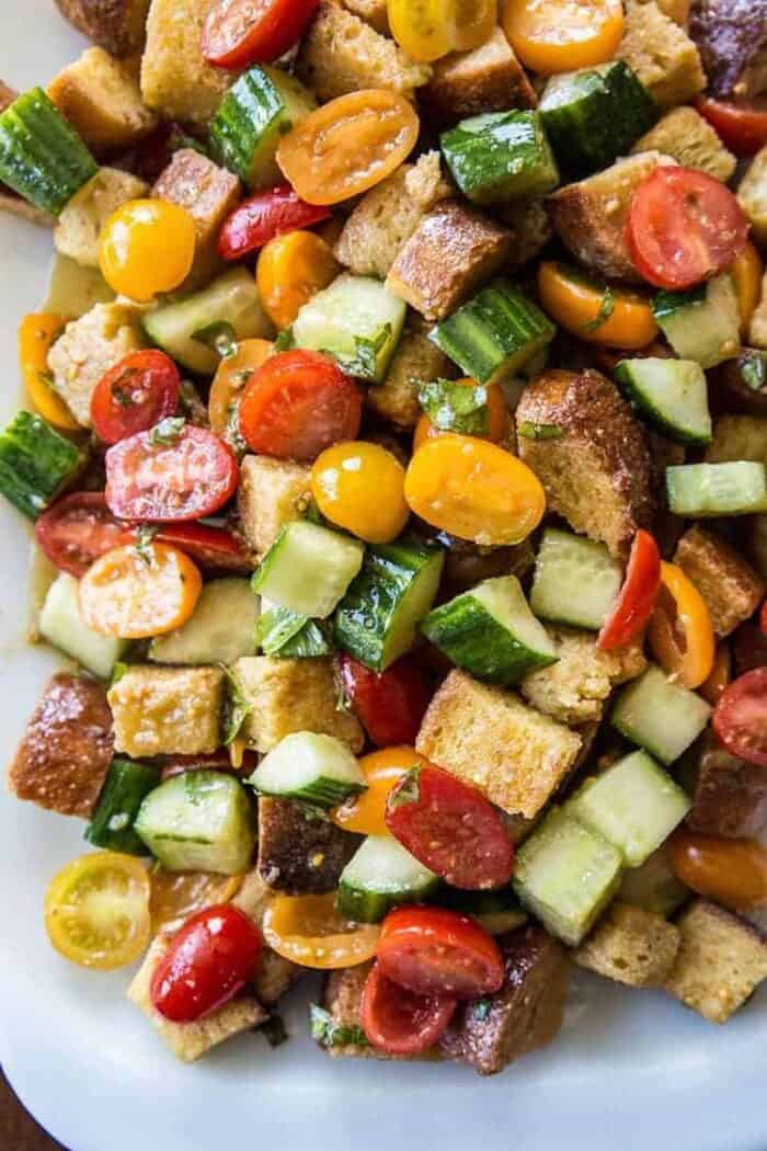 close up Summer Panzanella Salad 