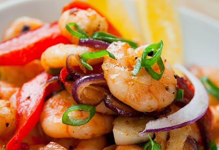 Simple & Easy Garlic Shrimp Stir-Fry with Peppers & Onions