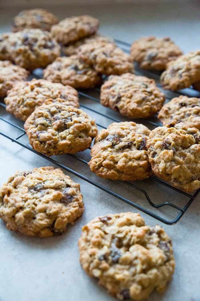 Close up of Quaker Vanishing Oatmeal Raisin Cookies in Black Cooling Rack