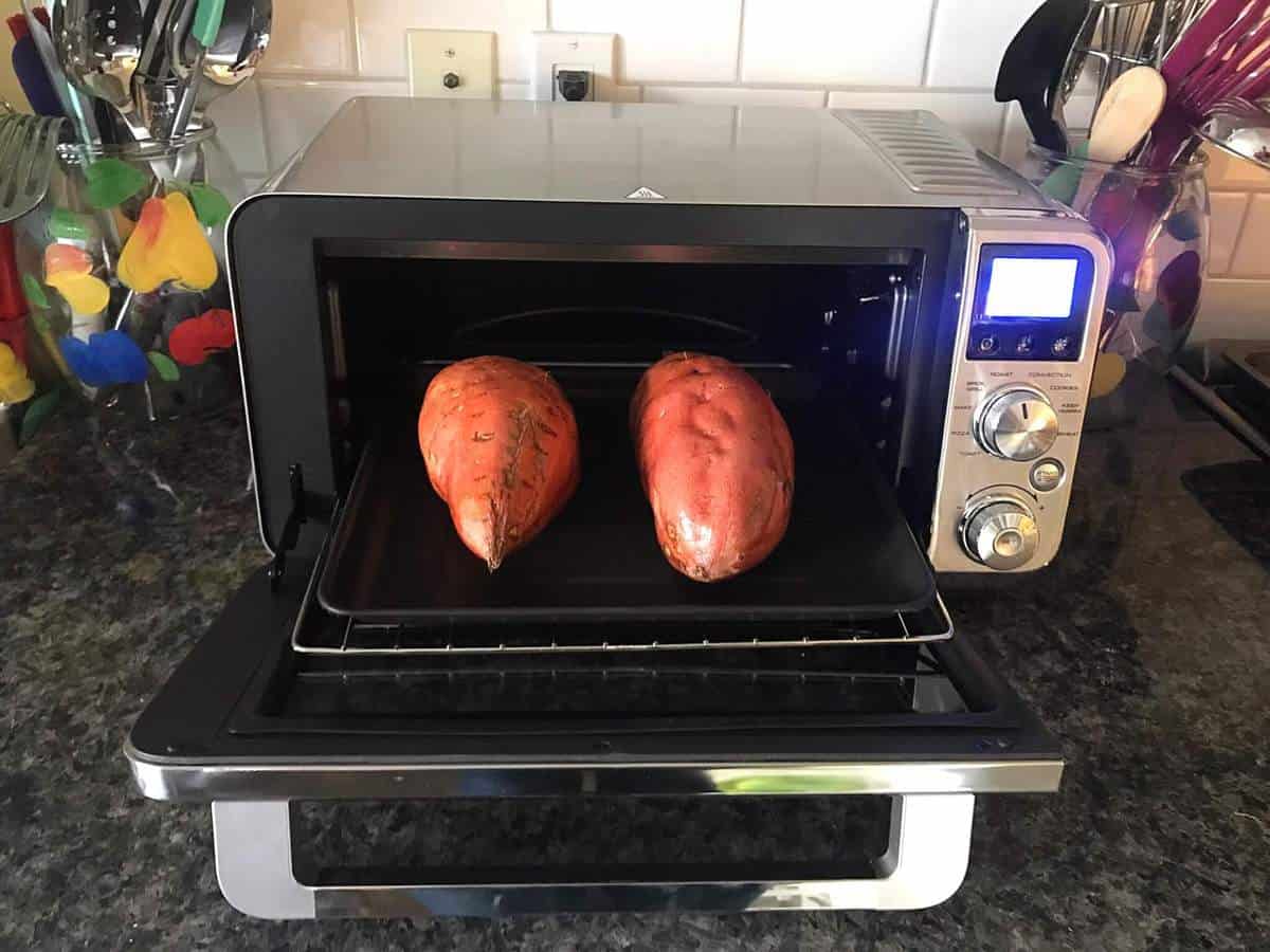 Baking 2 sweet potatoes using De Longhi Livenza Compact Convection Oven