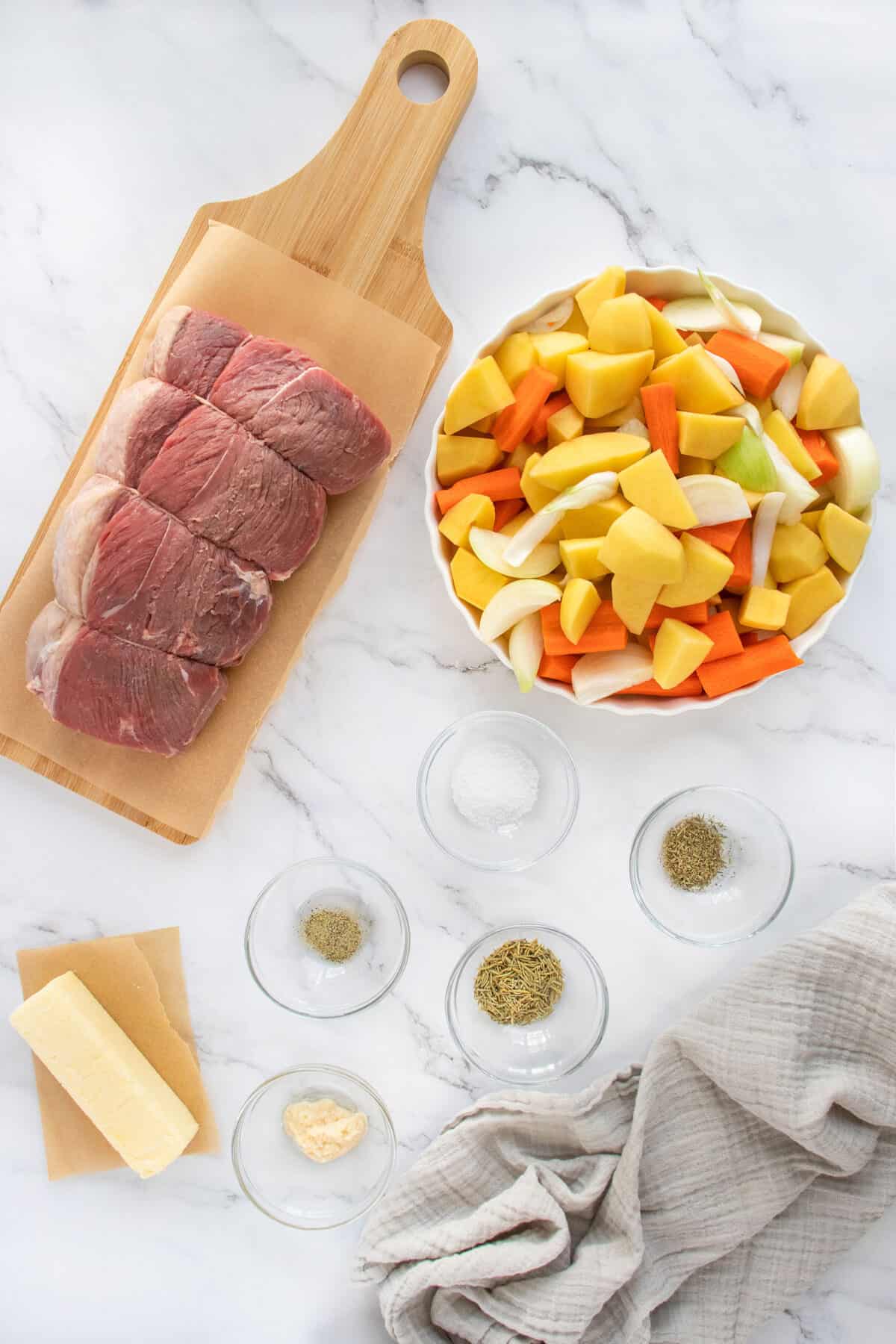 ingredients for cooking a sirloin roast