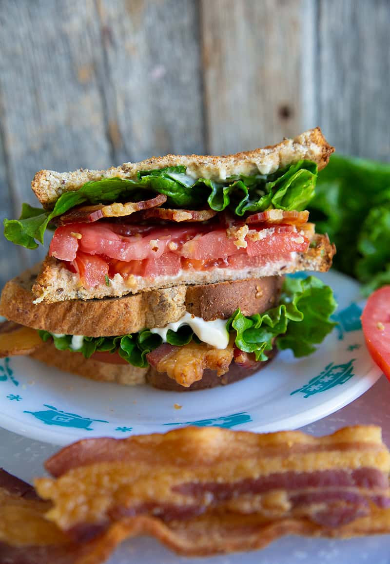 close up Classic BLT Sandwich in a white plate