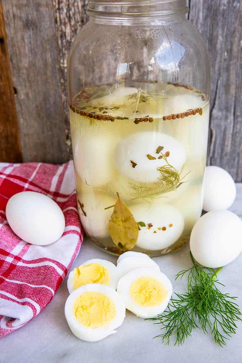 ingredients for Pickled Eggs in sterilized 2-litre glass jar