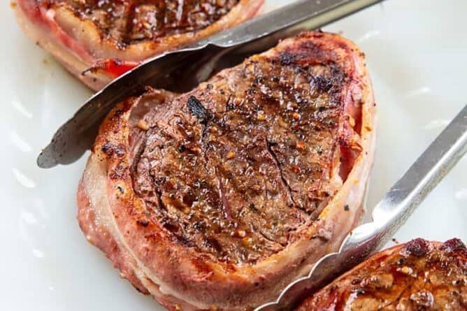 Featured image of post Steps to Make How To Cook Bacon Wrapped Filet Mignon In Oven Only