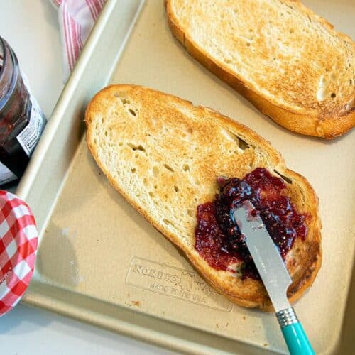 How to Make Toast in the oven