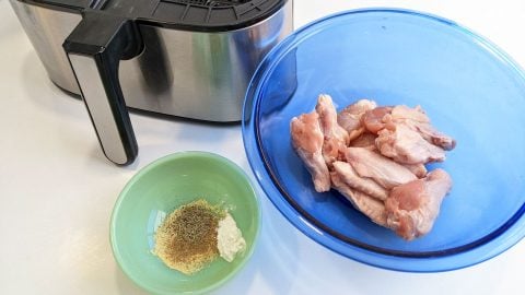 Air Fryer Chicken Wings - Ingredients and Preparation