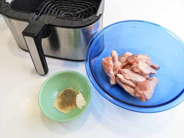 Air Fryer Chicken Wings - Ingredients and Preparation