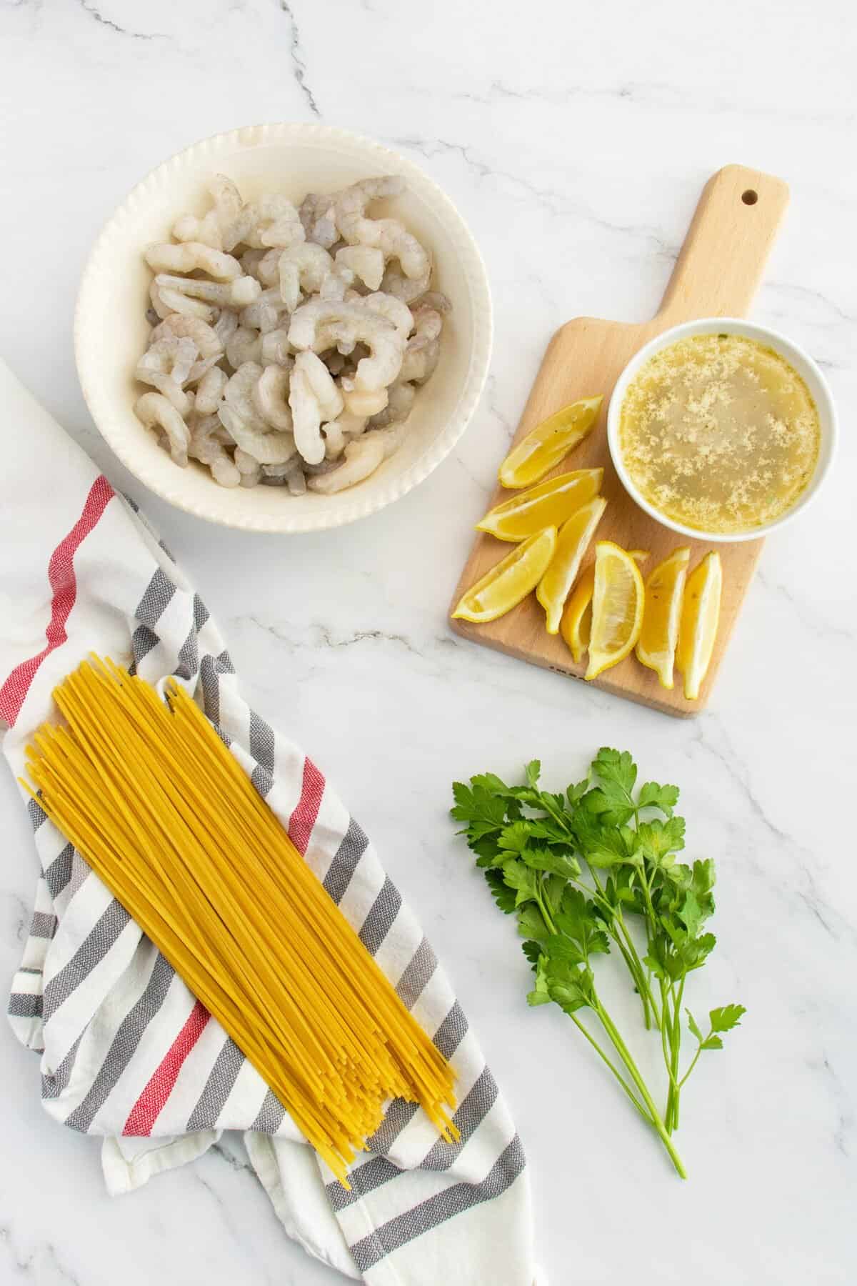 Garlic shrimp pasta ingredients
