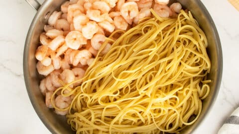 Shrimp and pasta in pot