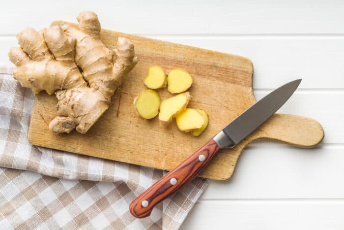 how to store fresh ginger on cutting board