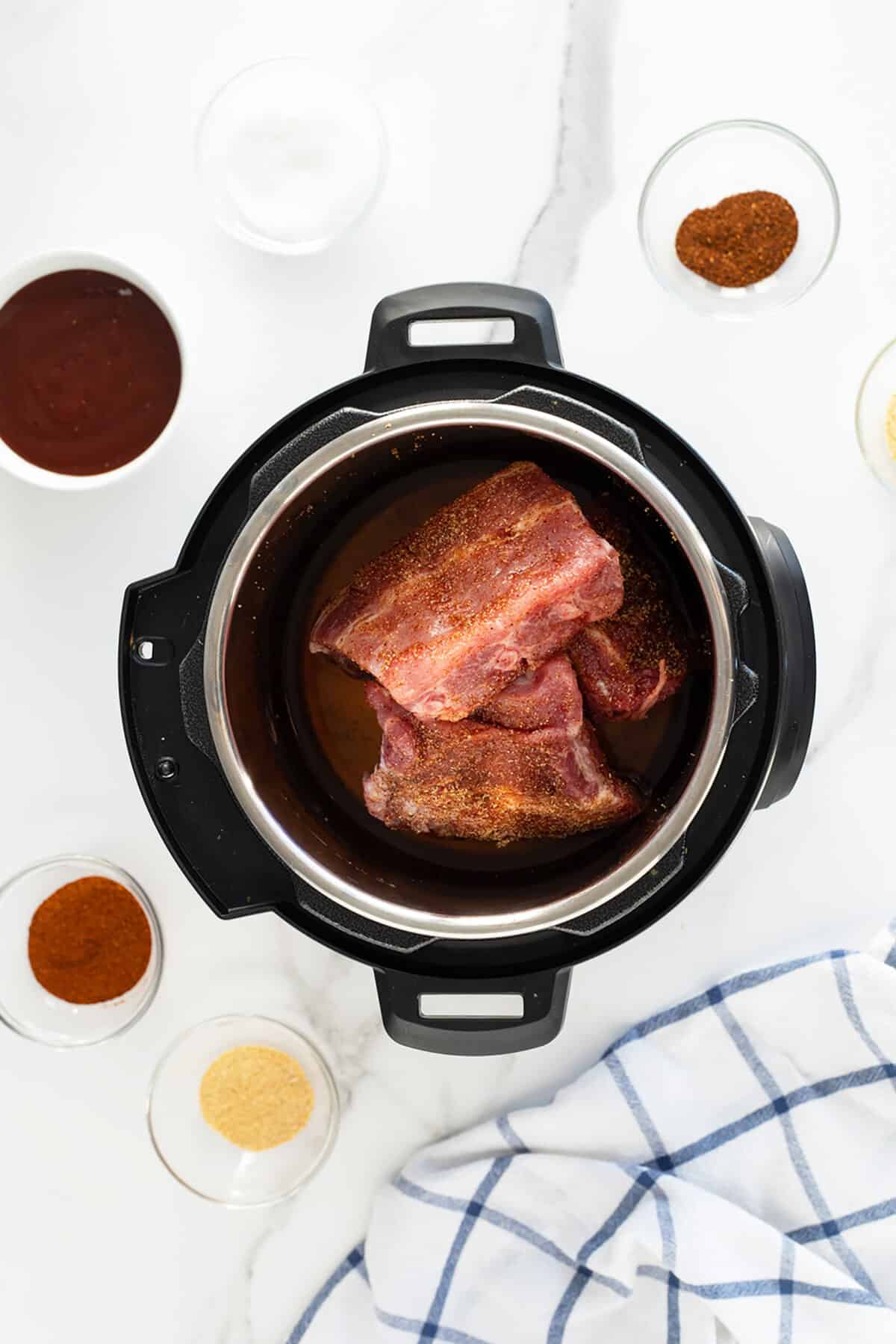 instant pot ribs raw in teh instant pot