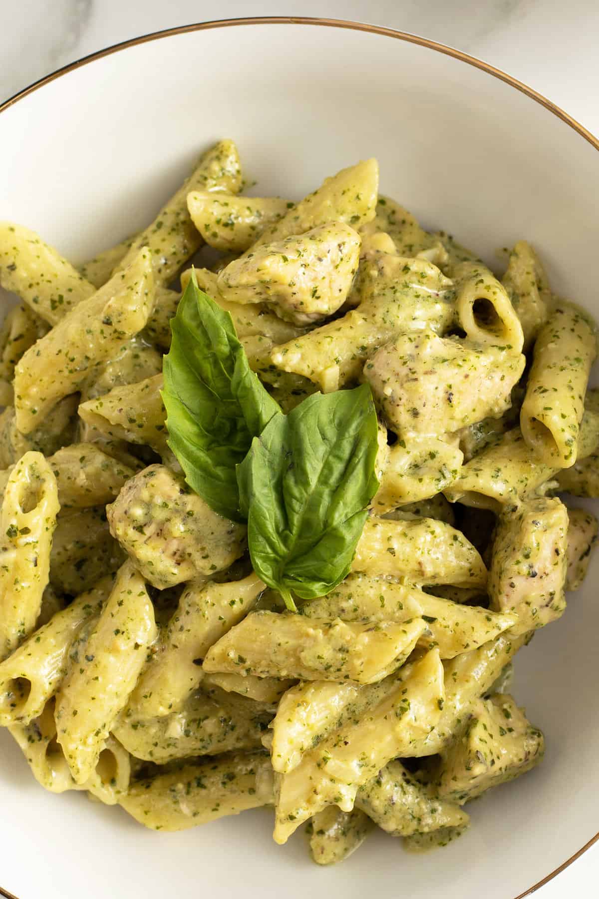 Creamy Chicken Pesto Pasta - The Kitchen Magpie