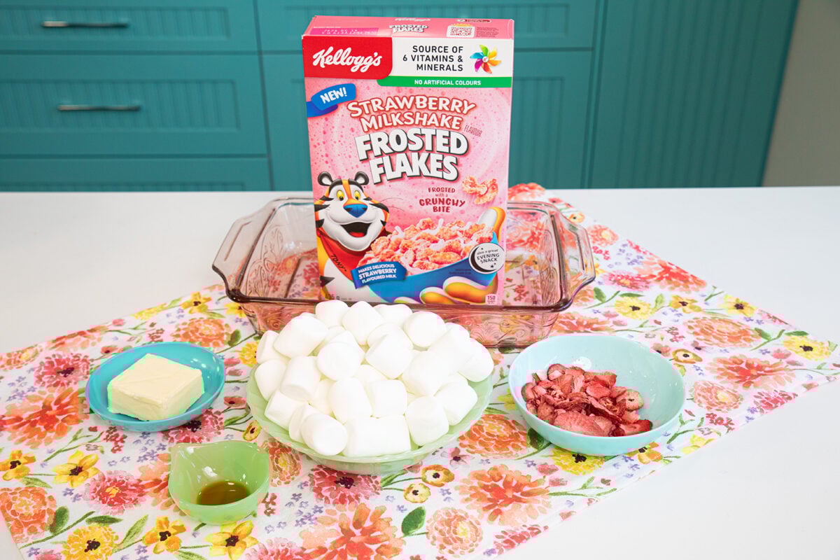  strawberry milkshake cereal bar ingredients