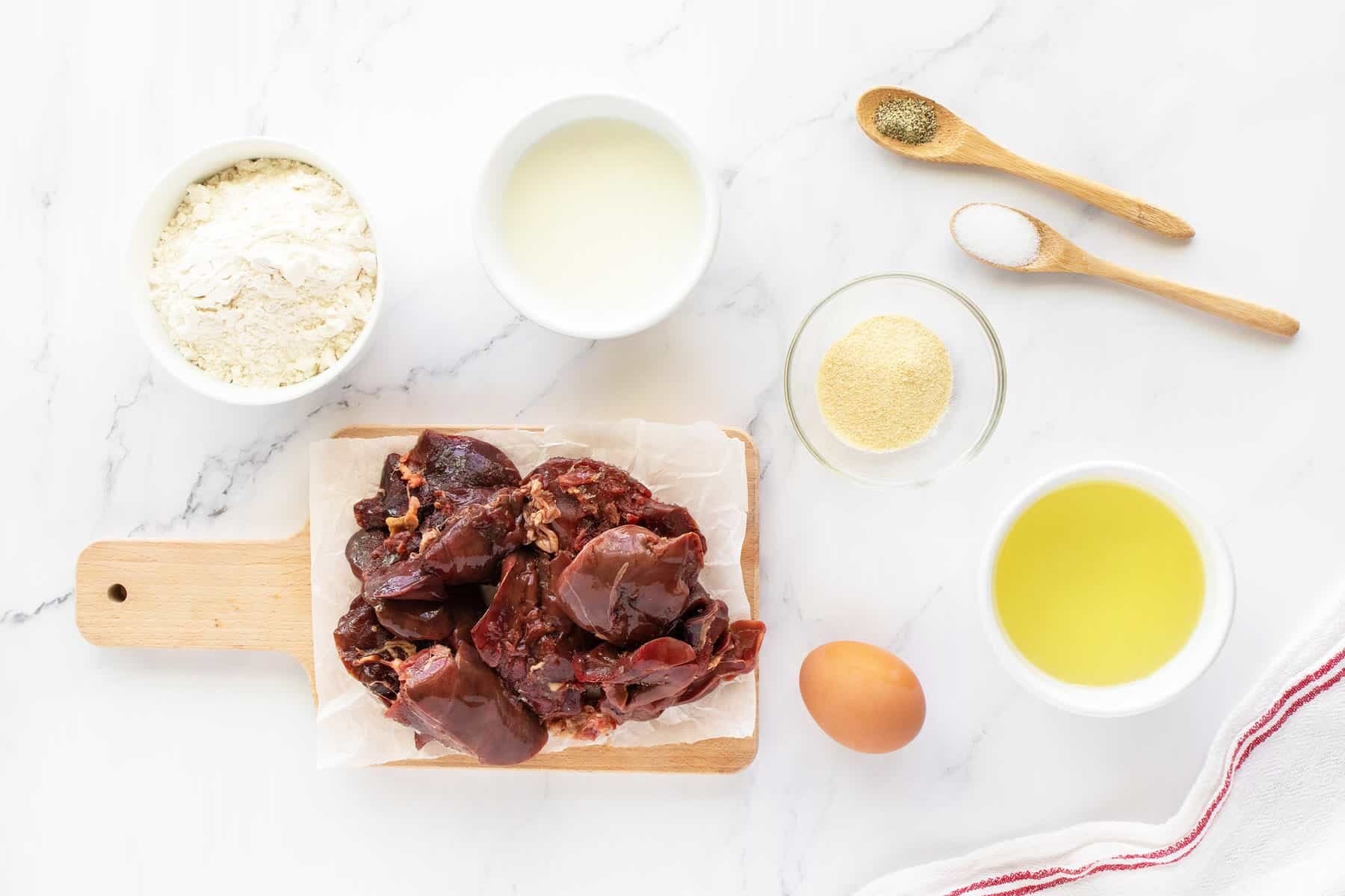 Fried Chicken Livers ingredients in bowls